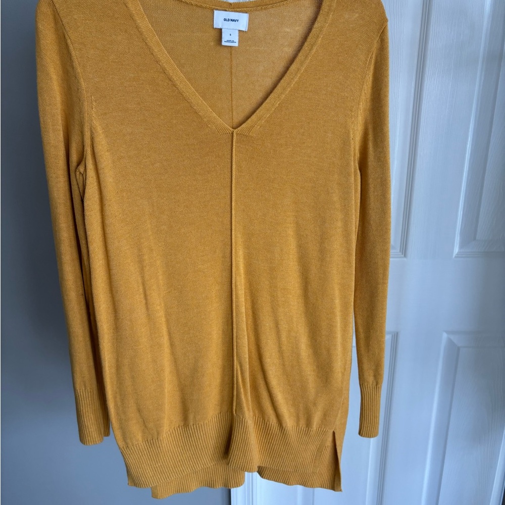 Old Navy Mustard V-Neck Sweater